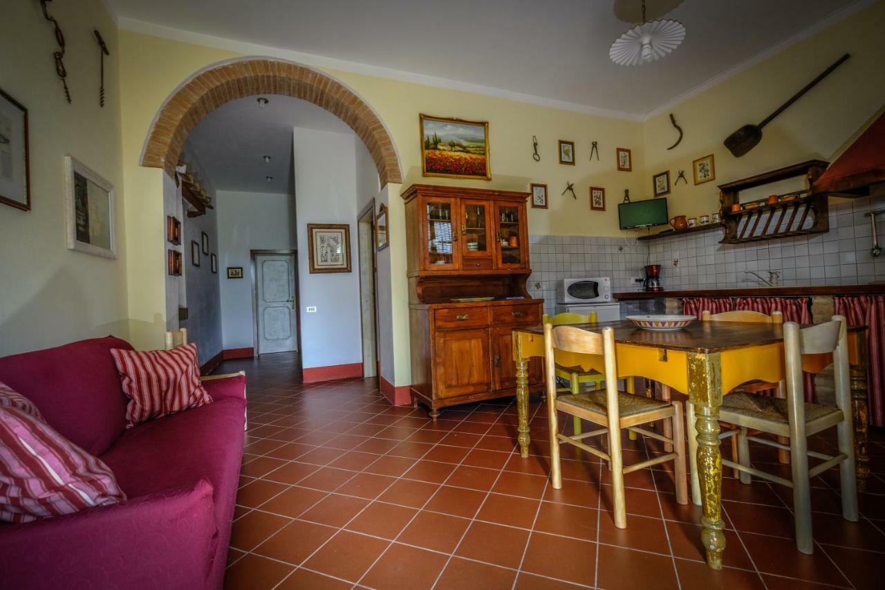 Agriturismo Il Torrione Чертальдо Екстер'єр фото